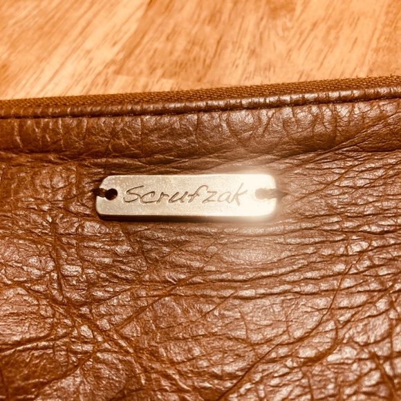 Scrufzak handmade South African Brown leather clutch purse or travel bag - Picture 3 of 3